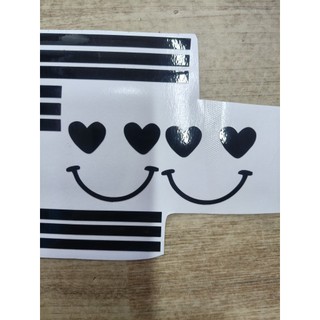 1 bộ trang trí mặt cười và táo dán xe trang trí