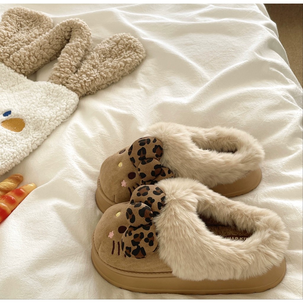 Kitty Nơ Sục Mùa Đông Ấm Chân Đế 4CM
