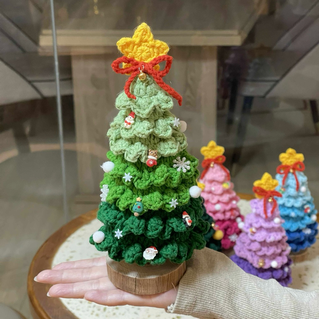 Cây Thông Len Handmade Đế Gỗ Nhiều Màu Sắc Quà Tặng Noel Giáng Sinh Dễ Thương Made by Haste