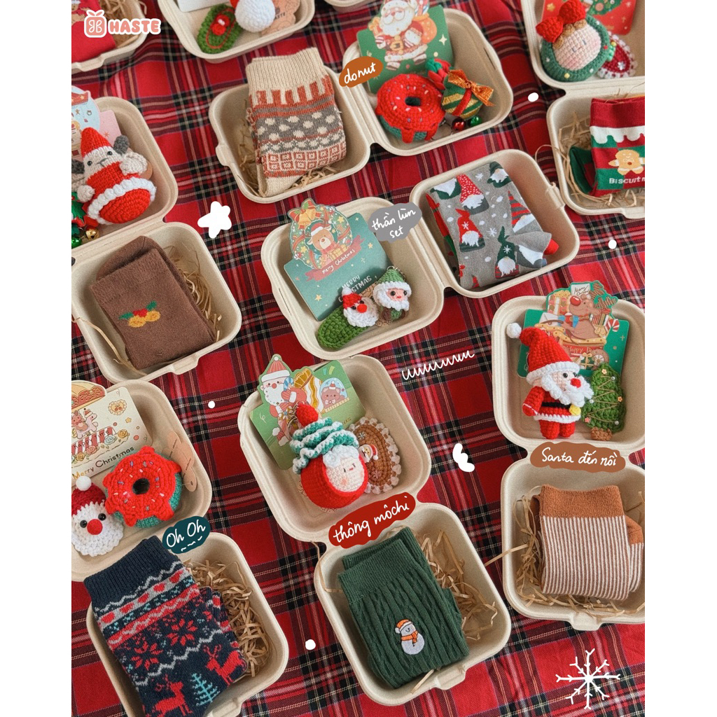 [KÈM THIỆP] Set Quà Tặng Combo Bento Box Giáng Sinh Móc Khoá Và Vớ Noel Giáng Sinh Quà Tặng Handmade Made by Haste