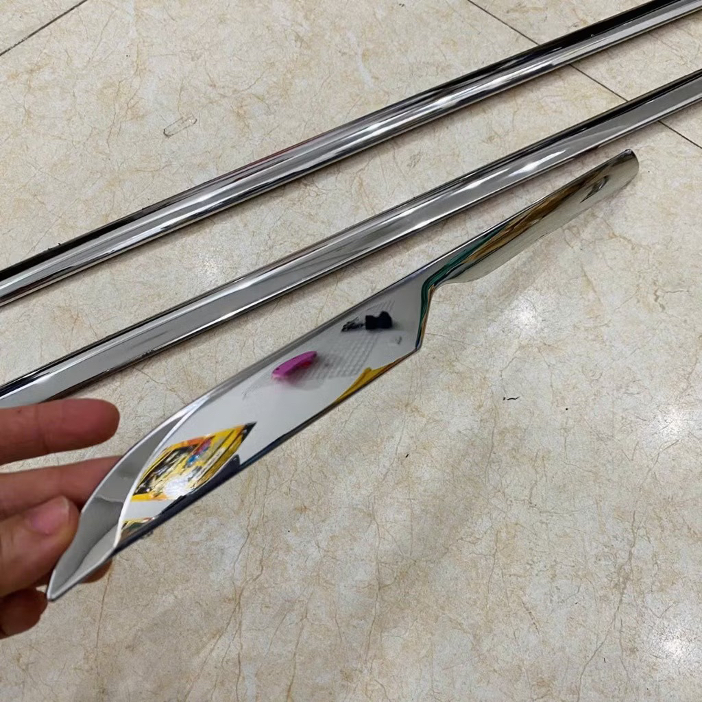 Nẹp chân kính và cong kính xe Vinfast VF3 inox 304 sáng bóng