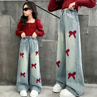 Quần Jean Ống Rộng Thêu Nơ Cho Bé Gái – Form Rộng 18–48kg