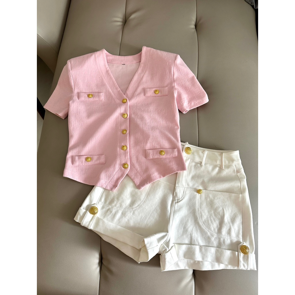 Set công sở áo sơ mi hoạ tiết và váy quần nút