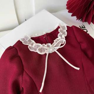 Váy Noel Bé Gái Tone đỏ công chúa SCEKIDS size 8-27kg tay dài phối ren trắng Chất liệu dạ text cao cấp