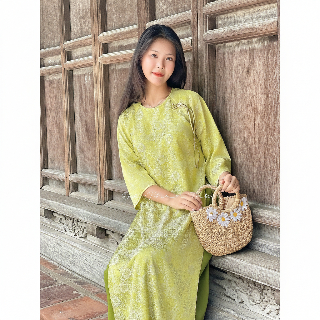 Set Bộ tân thời Tết áo dài suông cách tân không cổ tay lỡ chất lụa gấm màu xanh cốm gắn treo đủ size trẻ trung T1450G