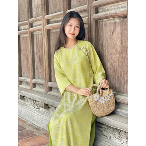 Set Bộ tân thời Tết áo dài suông cách tân không cổ tay lỡ chất lụa gấm màu xanh cốm gắn treo đủ size trẻ trung T1450G