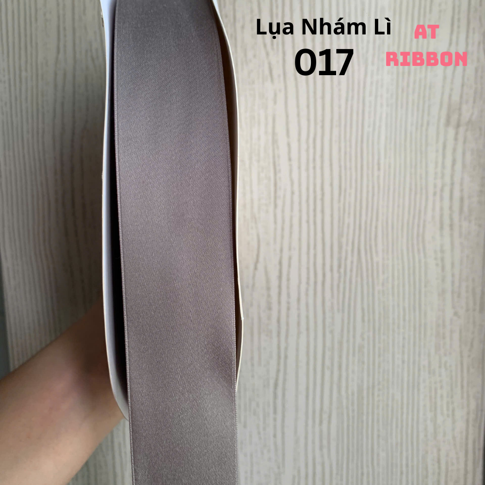 Ruy Băng Lụa Nhám Lì YAMA cao cấp dài 9,14 mét mềm mướt, mỏng nhẹ làm đồ Handmade (Tone Trắng Đen)