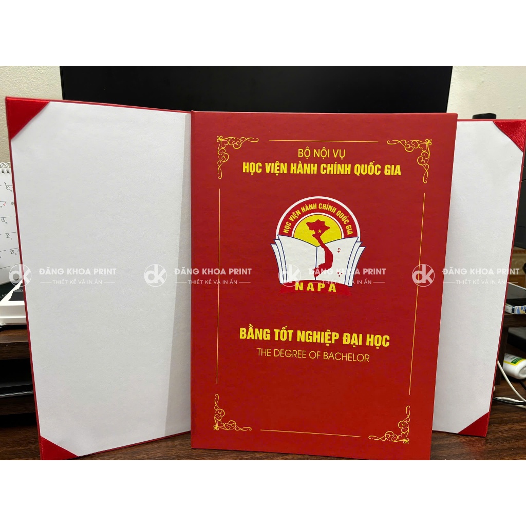 [Link 2] Bìa đựng bằng khen, bìa đựng chứng chỉ, bìa chụp ảnh kỷ yếu các trường đại học, cao đẳng mẫu sẵn