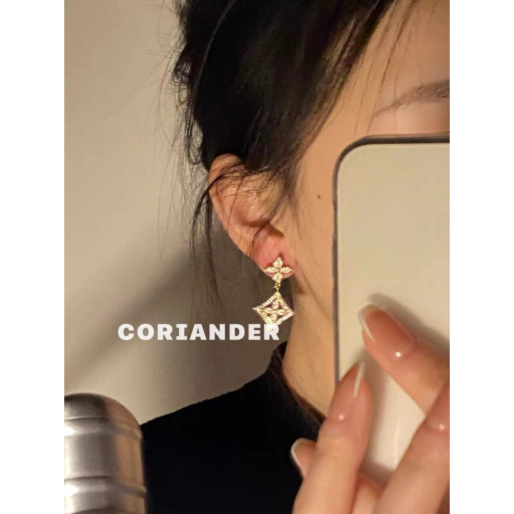 Bông Tai Vàng Nữ Zircon Coriander QUEMEO Đẹp Loại 1 Đính Đá Sắc Nét Đi Tiệc Chơi Tết