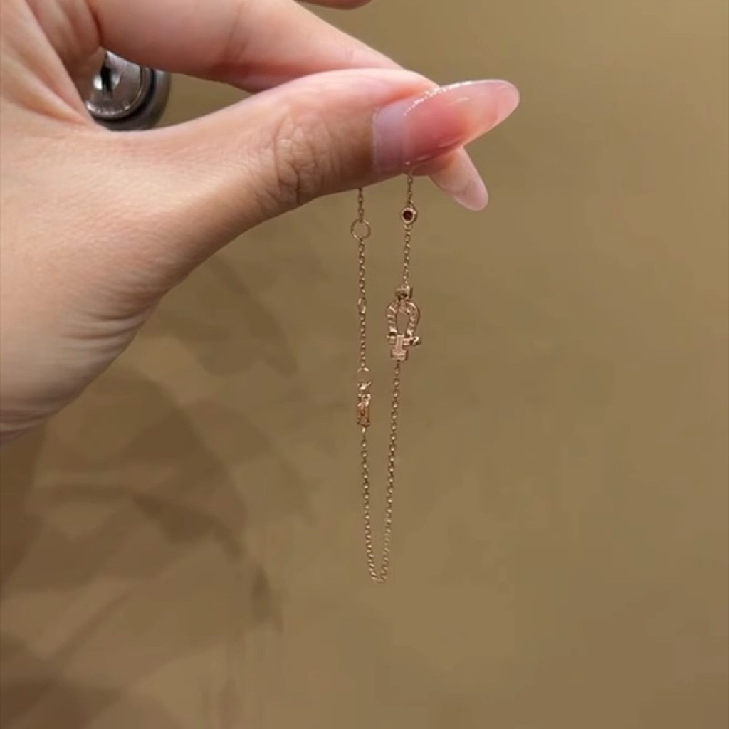 Vòng Tay Vàng Hồng 18K Nữ Móc Gài Rose Gold Dây Chuyền Sợi Mảnh