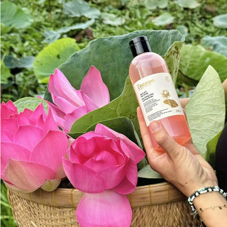 Nước Cân Bằng Cocoon Sen Hậu Giang Làm Dịu Da Nhạy Cảm Lotus Soothing Toner (310ml)