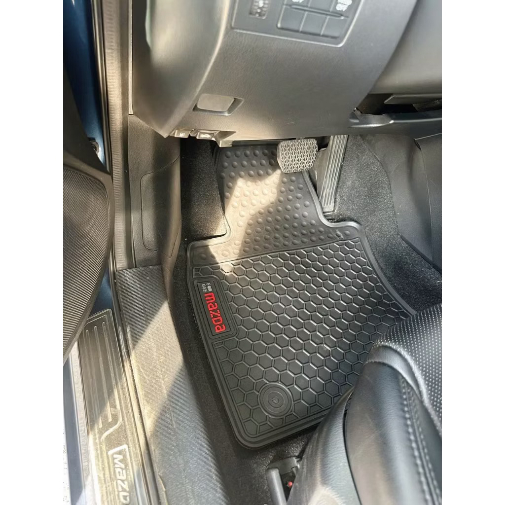 Thảm lót sàn cao su đúc nguyên khối xe Mazda 3 2015-2025 hàng cao cấp