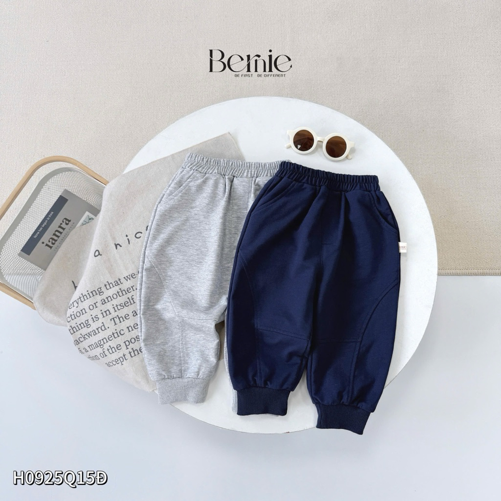 Quần dài nỉ da cá Bernie thiết kế thêu chữ YOO sắc nét kiểu dáng năng động cho bé 9-24kg
