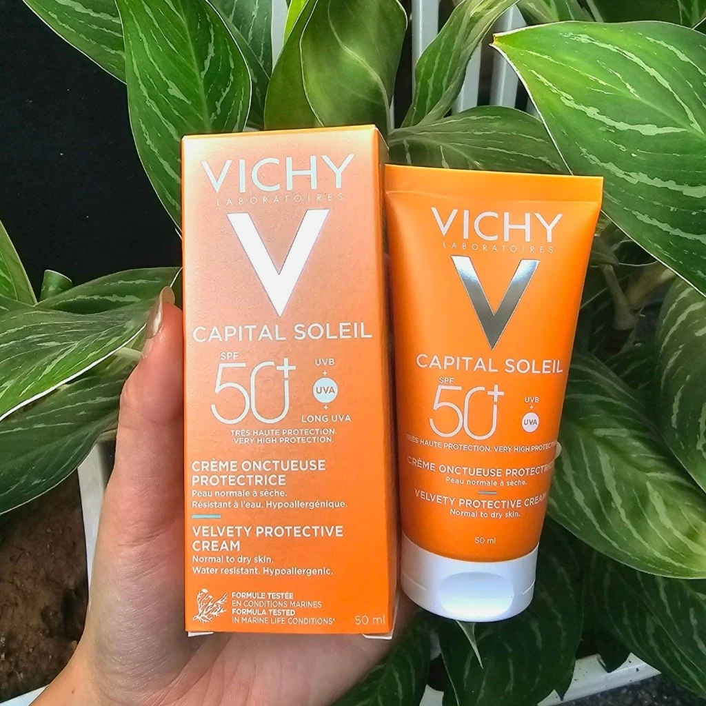 [MUA 1 TẶNG 1] Kem chống nắng Vichy Emulsion Dry Touch SPF50+ 50ml