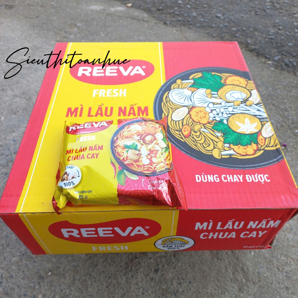 Thùng Mì Reeva Lẩu Nấm Chua Cay, Dùng Chay Được 30 gói x 85g | Shopee ...