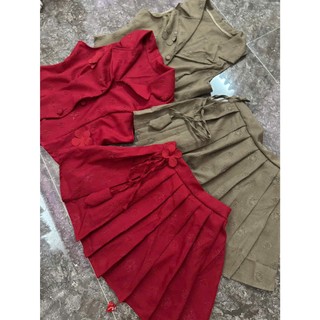 Sét váy thời trang nữ chất Xược hàn cổ chữ V dạng vest cóa đính hoa dáng váy xếp ly ngắn xòe nhẹ
