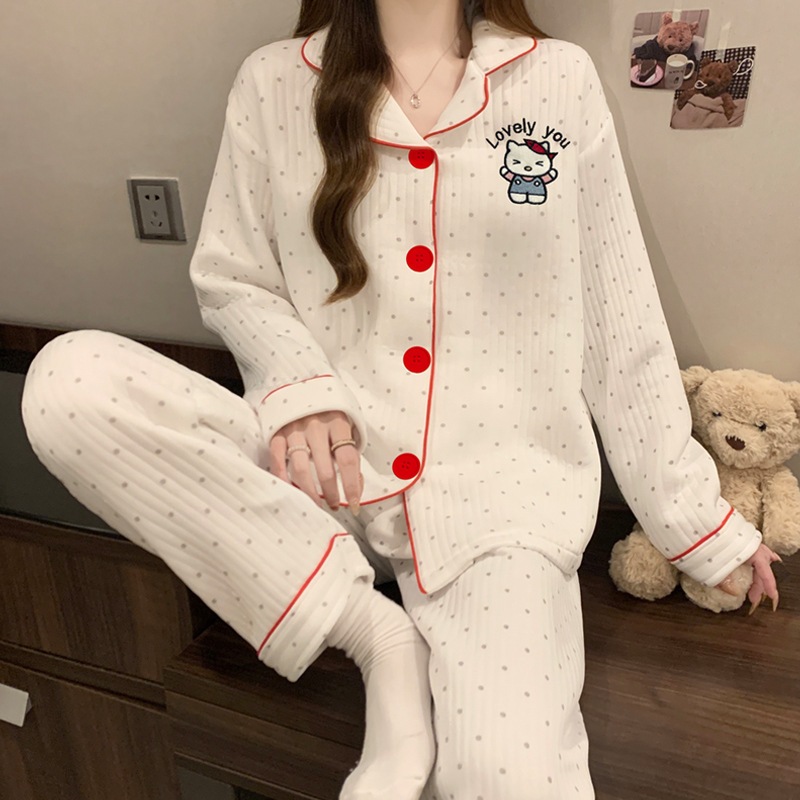 [Oder] Bộ đồ ngủ cotton chần bông mỏng mùa thu đông, họa tiết hoạt hình dễ thương và ấm áp, mặc mua thu