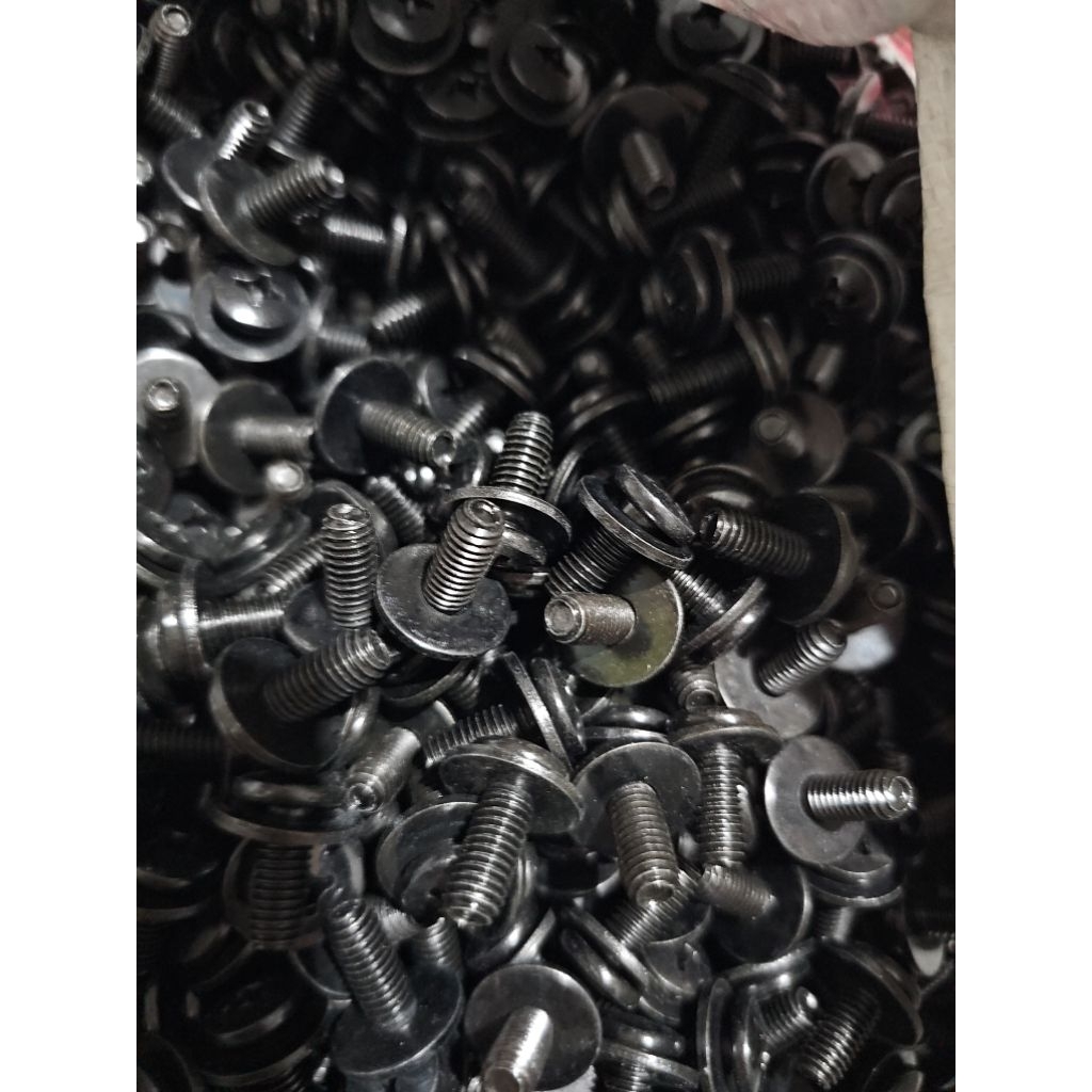 vít 6x16 long đen bắt dàn áo YA sirius jupiter phụ tùng phụ kiện cho xe máy