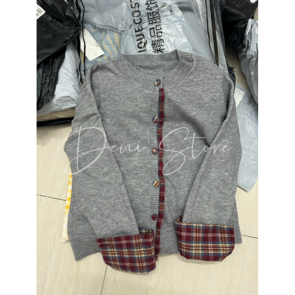 Áo Len Phối Kẻ Cổ Tròn Nữ Thu Đông, Chất Len Mềm Mịn, 2 Màu Xám/Đỏ Đô – Size S→XL