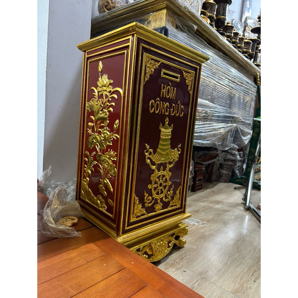 Hòm công Đức gỗ mít sơn son thếp vàng