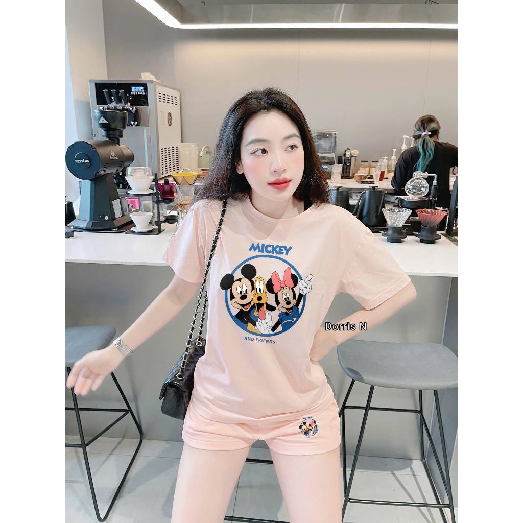 Bộ Quần Áo Phông DORRIS N Mickey & Friends Cổ Tròn Kèm Quần Sooc Nỉ Da Cá Cao Cấp