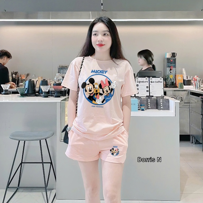 Bộ Quần Áo Phông DORRIS N Mickey & Friends Cổ Tròn Kèm Quần Sooc Nỉ Da Cá Cao Cấp