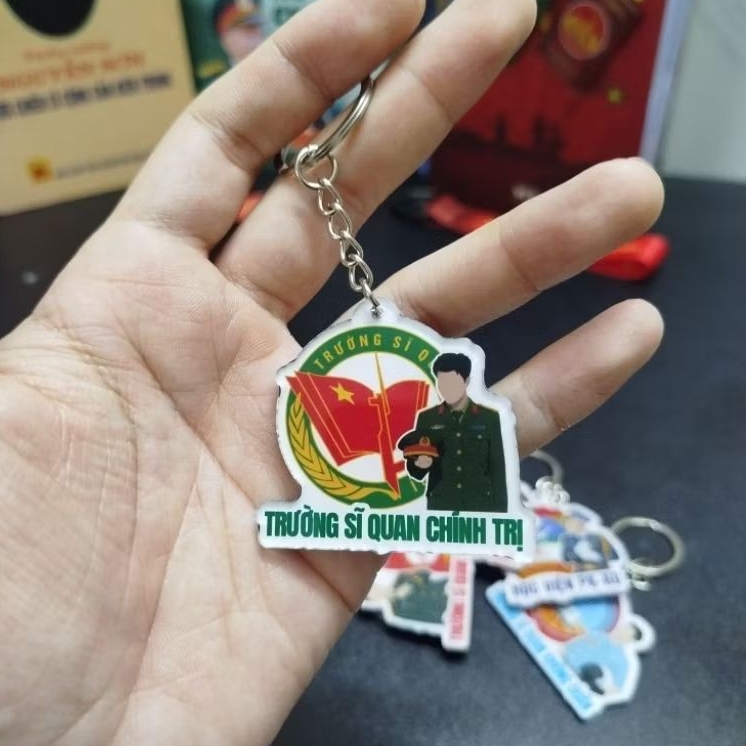 Móc khóa logo các trường đại học QĐ mica in 2 mặt, quà tặng ý nghĩa, may mắn thi đỗ