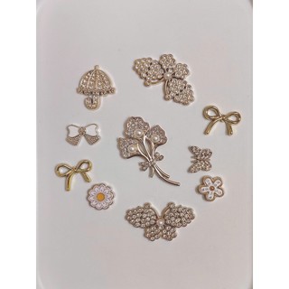 SET CHARM GẮN DÉP:  SÉT CHARM ĐÍNH ĐÁ 10 CHI TIẾT VIP 1