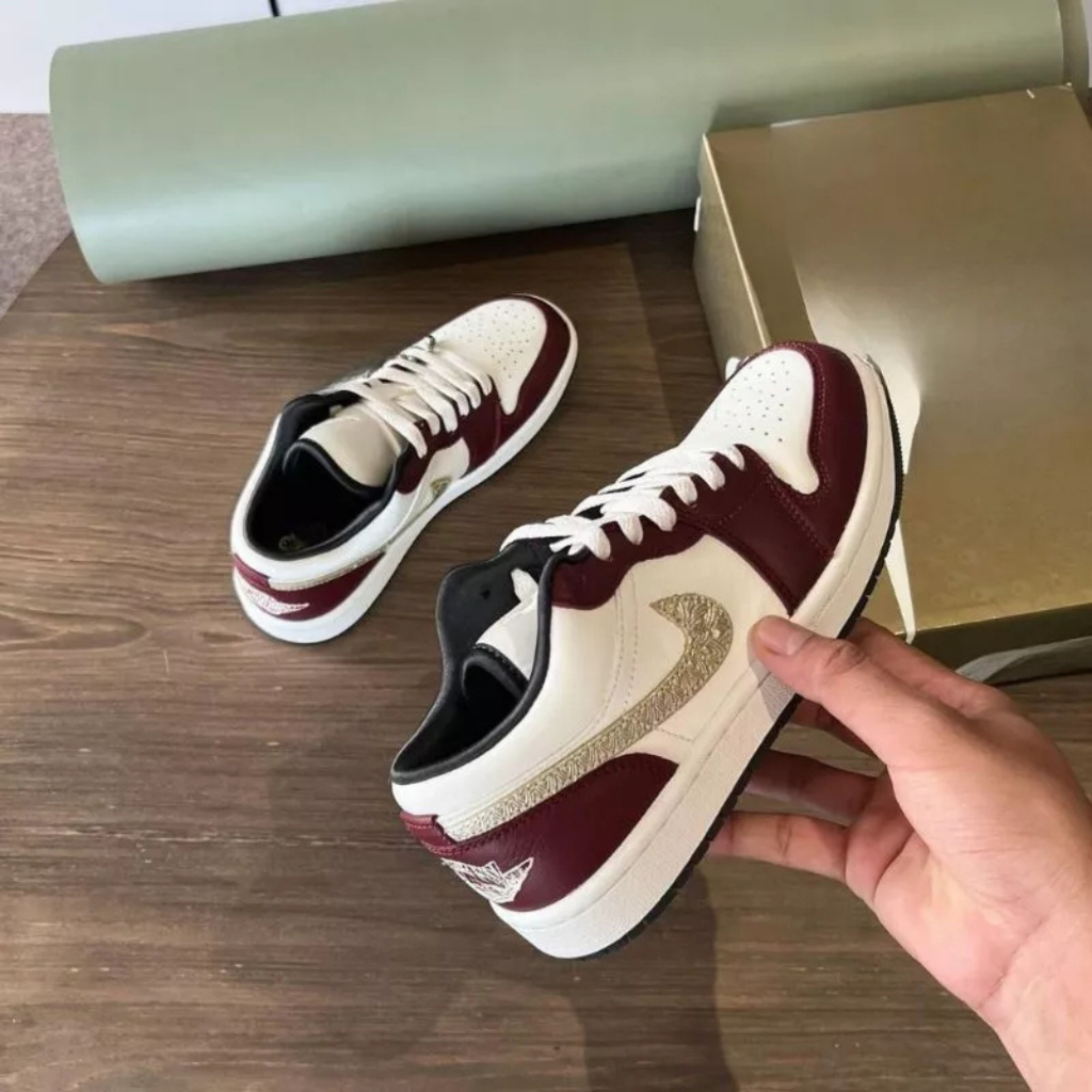 Giày Sneaker Nam Nữ, Giày Thể Thao Cổ Thấp Đỏ Vệt Vàng