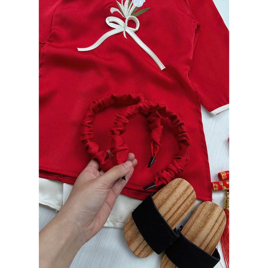 Áo dài lụa thêu hoa tuylip dễ thương cho bé gái, set áo dài bé gái quần xuông basic dễ mặc