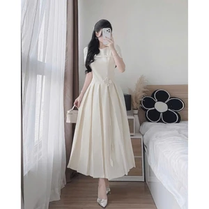 Đầm dài xước Hàn dập hoa nổi dáng công chúa sang trọng, thiết kế phối hoa eo thanh lịch – cực tôn dáng