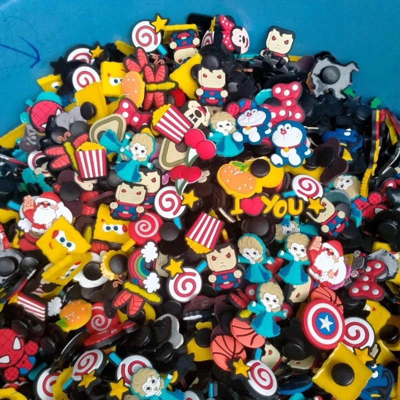 Set sticker có nút gắn dép đủ loại để trang trí dép lỗ, dép cross cho bé trai bé gái siêu xinh