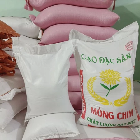 10kg GẠO Móng Chim nở nhiều xốp cơm.Hạt gạo tròn ,nhỏ.Thích hợp cho người ăn gạo khô nở