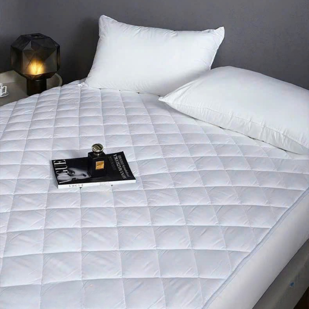 Tấm Lót Topper Bảo Vệ Đệm TOPAZ Chính Hãng Chống Bẩn, Chống Bụi, Bền Đẹp Nhiều Kích Cỡ Có Thể Dùng Quanh Năm