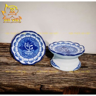 Chân Nến Thờ - Đế Kê Bằng Sứ Men Trắng Hoa Sen Chữ Phúc