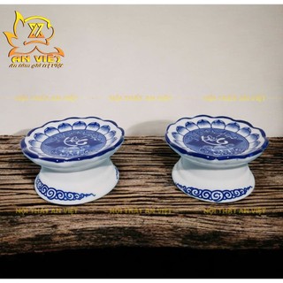 Chân Nến Thờ - Đế Kê Bằng Sứ Men Trắng Hoa Sen Chữ Phúc