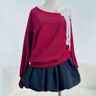 Áo nỉ nữ lệch vai cột nơ bản to ren mềm dáng rộng màu đỏ đen trắng xám VANISA CT493