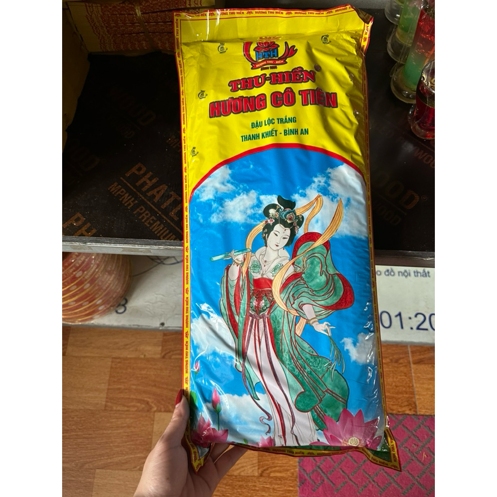 Hương Thu Hiền dài 43cm cuộn tàn trắng