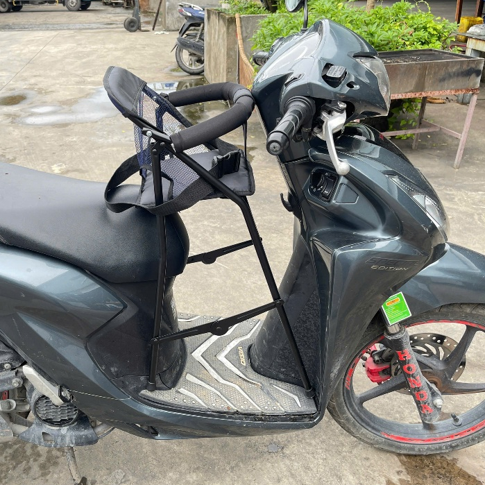 [ KHUNG ĐEN KÉM DÂY ] Ghế ngồi xe tay ga sắt sơn tĩnh điện đen , an toàn cho bé khi đi xe máy ( CHỌN ĐÚNG TÊN XE )