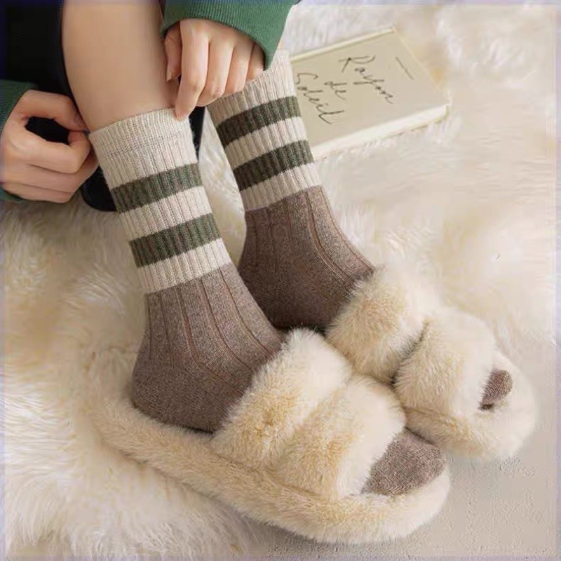 Set 10 Đôi Tất Nữ Cổ Cao Vintage Phối Kẻ Tone Nâu Mẫu Mới Siêu Hot Phong Cách Hàn