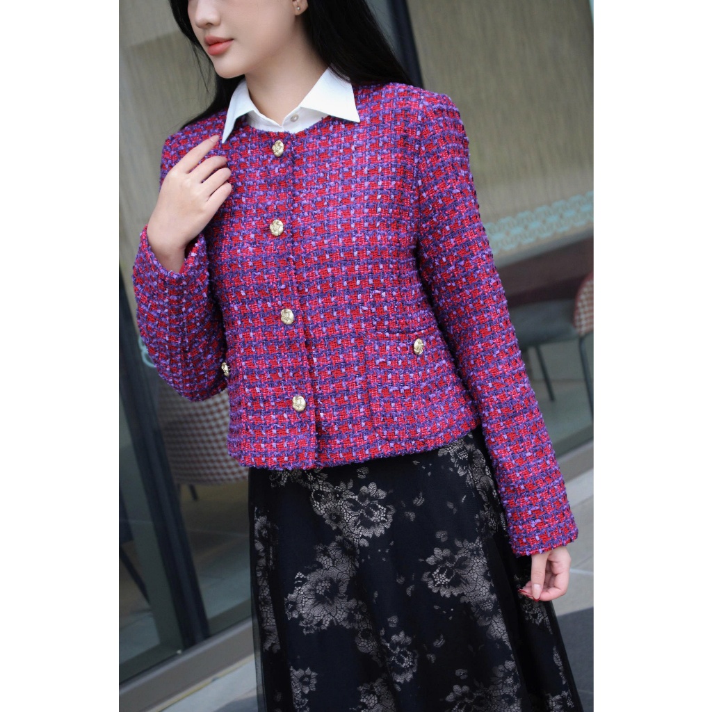 LABAVISTA Áo khoác tweed cổ tròn nút hoa xinh xắn phom tôn dáng sang trọng