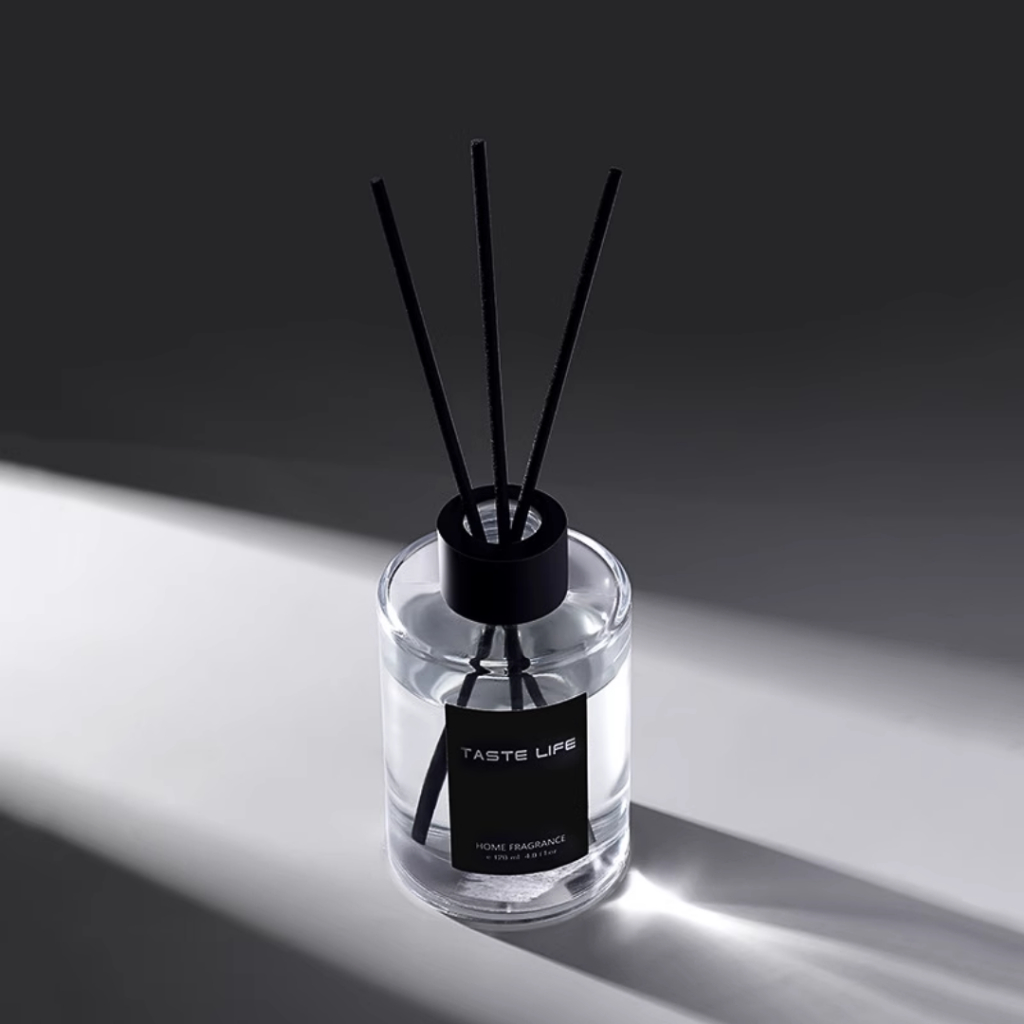 Tinh Dầu Thơm Phòng Lọ Khuếch Tán Nước Hoa Thiên Nhiên Thơm Để Phòng Tán Hương 120ML Taste Life KT28
