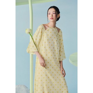 Áo dài OLV tay lửng chấm bi khoét vai trẻ trung Tuyền Khuê phù hợp dịp lễ tết