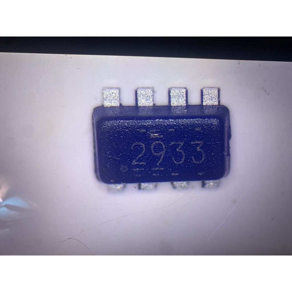 1 cái IC hạ áp TPS62933 - 2933 đùng trong mạch loa goplay 3 | Shopee ...