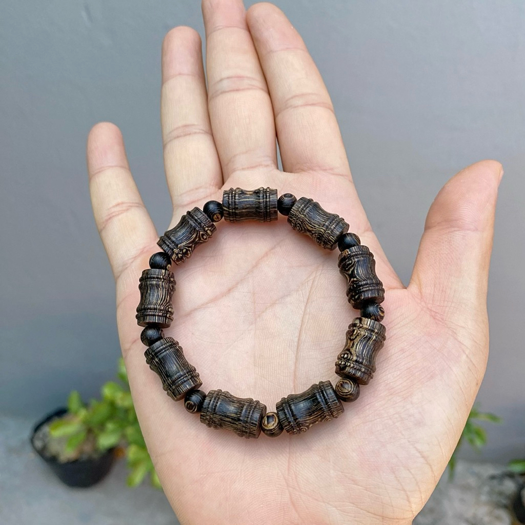 Vòng Tay Trầm Hương Sánh Chìm Vân Dầu Đẹp Hàng Loại 1