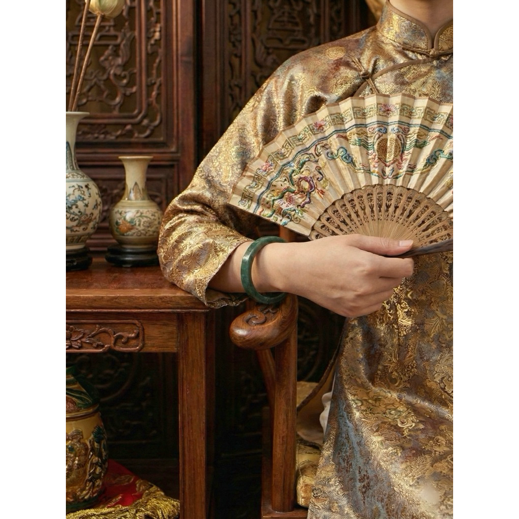 Vòng Lam Ngọc Bản Vuông – Nét Thanh Tao Của Sự An Nhiên