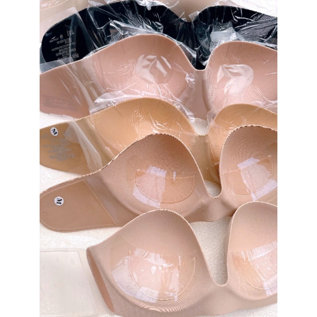 (SALE.BomoHouse) Combo 2 áo dán ngực dư xịn