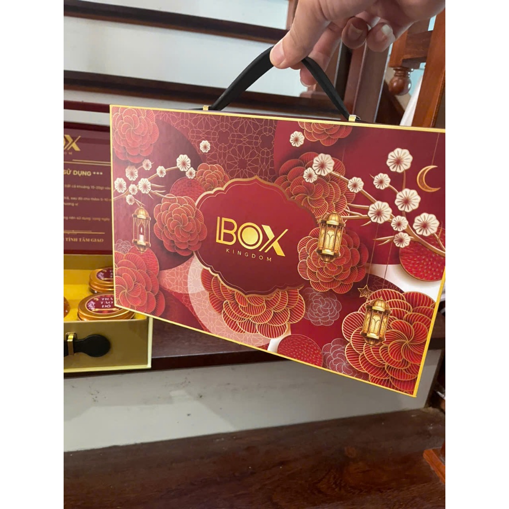 Bộ Quà Tặng Tết Gồm Trà Thảo Mộc Và Mật Ong Ngâm Saffron Thượng Hạng