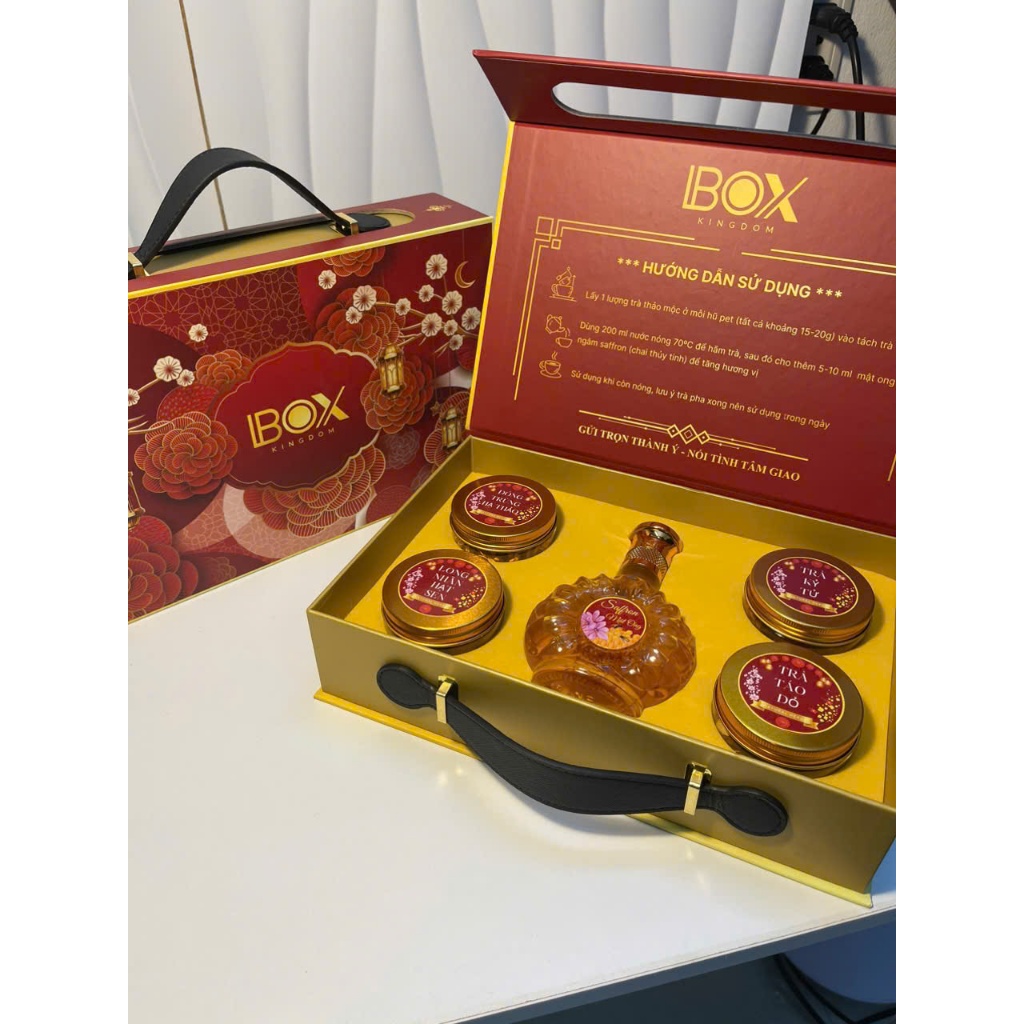 Set Quà Tết 2026 Trà Thảo Mộc Và Mật Ong Ngâm Saffron Cao Cấp