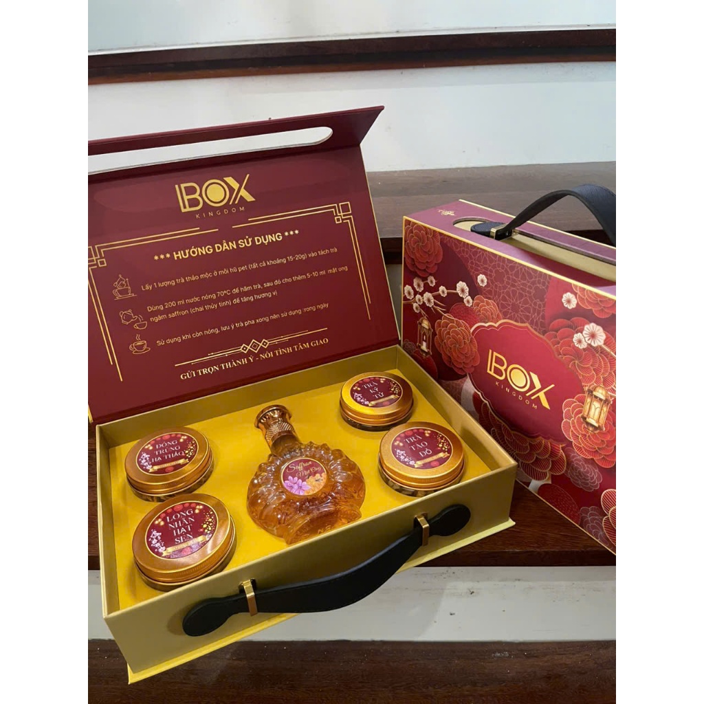 Bộ Quà Tặng Tết Gồm Trà Thảo Mộc Và Mật Ong Ngâm Saffron Thượng Hạng